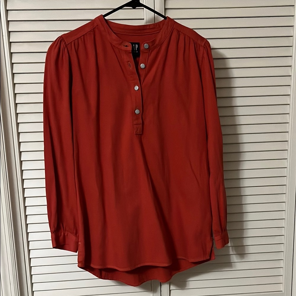 GAP burnt orange Button-Up Top